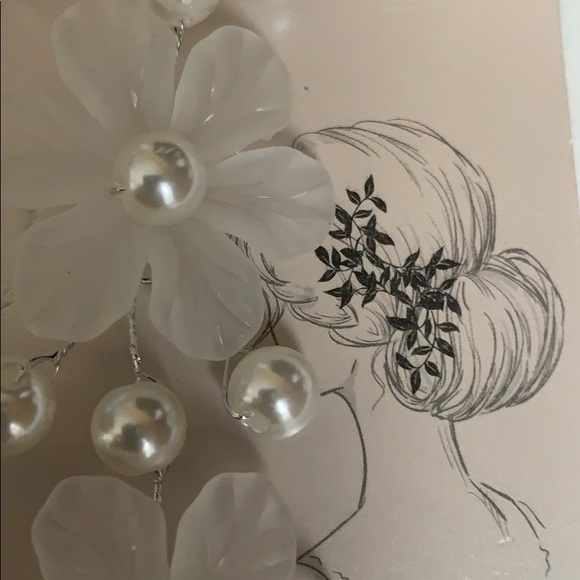 Hair pin bridal hair updo’s pearl silver floral clip/pin. New main image 11